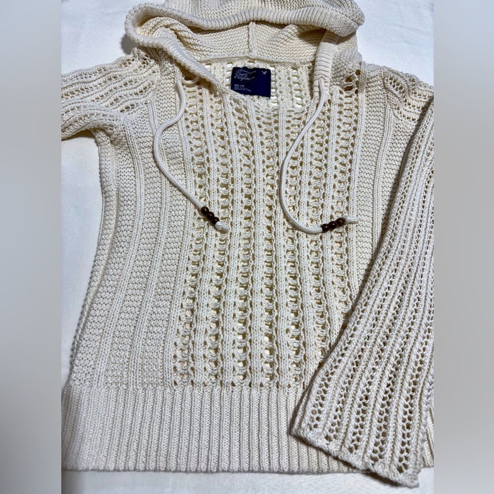 American Eagle Outfitters Cream Knit sweater hoodie